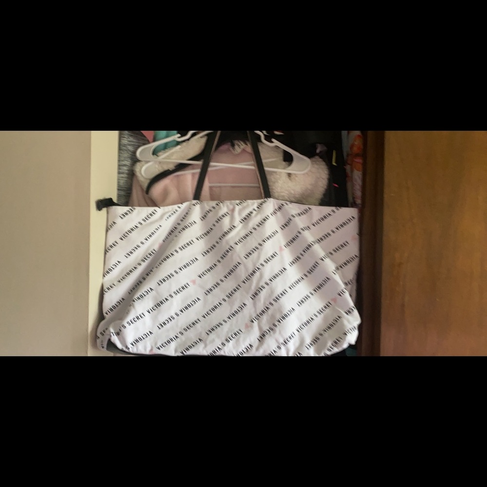 EUC VS Pink Tote